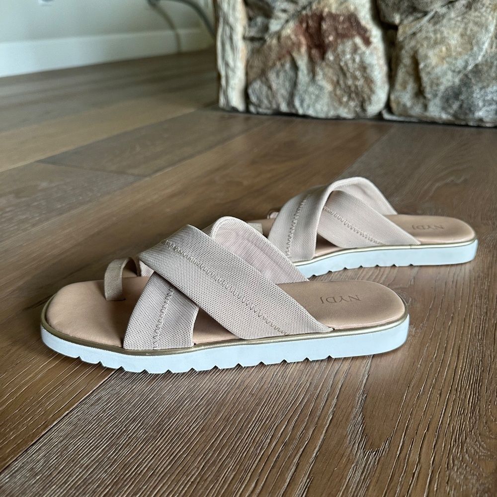 Nydj Ronna Cross Strap Toe Loop Slide Sandal In S… - image 4